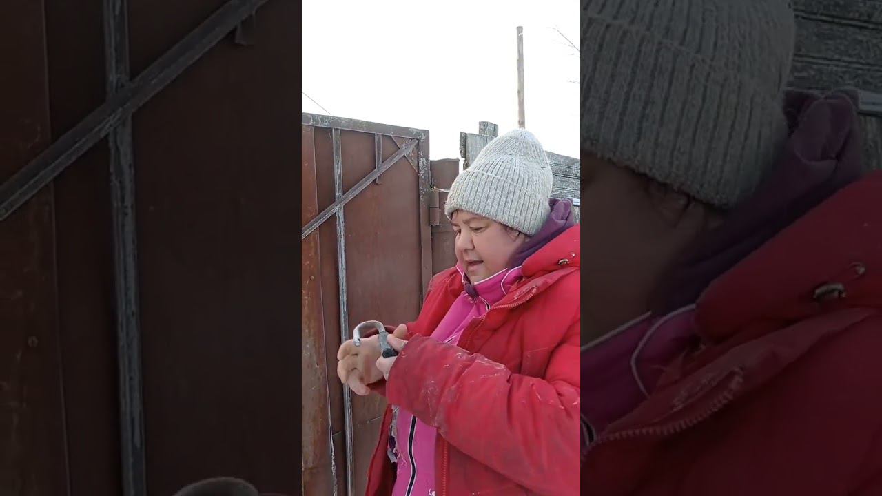 Замок замёрз