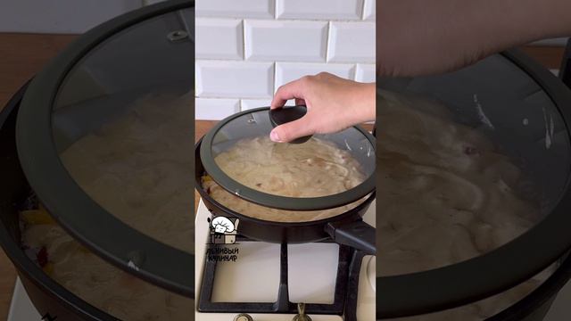 Персиковый пирог на сковороде
