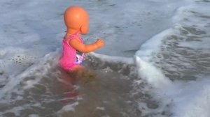 куклы Беби Бон купаются  мультики про кукол для детей