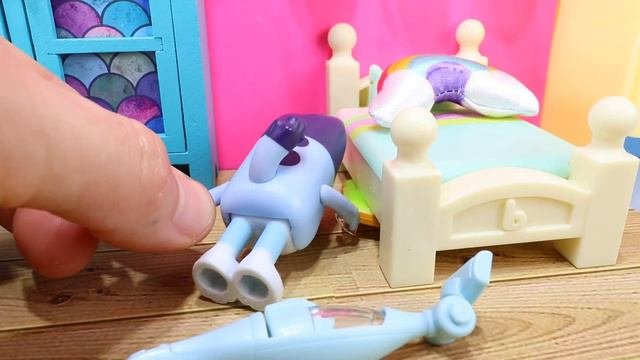 Bluey Makes Colorful Ice Cream | Bluey Dolls