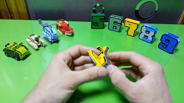 transformer transbot  变压器transbot  Фигурка-трансформер "Трансбот: Боевой расчет"