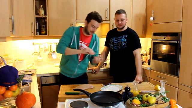 ENTENBRUST 2.0 - Orangenjus. Wirsing. Pastinake. Pilze. Lachs als Vorspeise! смотреть онлайн