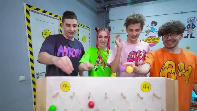 А4 - RYTP / Прозрачные Гробы смотреть онлайн