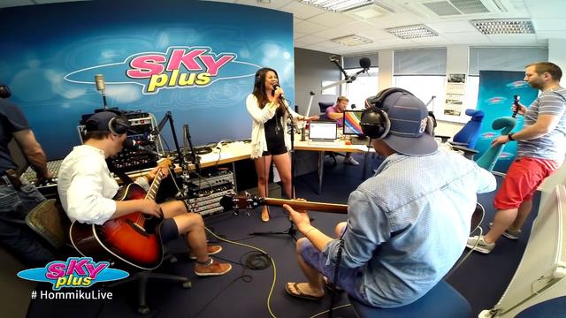 Elina Born kaverdas Hommikuprogrammis Bruno Marsi hitti "Locked Out Of Heaven" смотреть онлайн