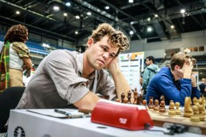 Титульная арена