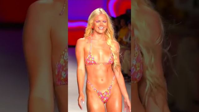 One One Swimwear Fashion Show - Miami Swim Week 2022 Paraiso Miami Beach (10)