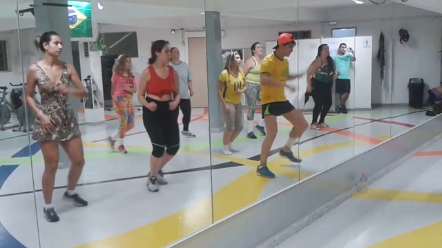 MC Guime Part. Emicida - País do Futebol Cia.- Prof Ricardo Nunes - 11/06/2014 смотреть онлайн