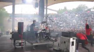 JOE LETZ of COMBICHRIST plays "shadow" with APOPTYGMA BERZERK @ blackfield festival in germany