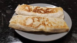 Жаренный лаваш с начинкой