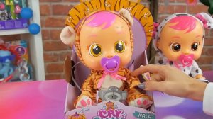 Cry Babies 👶 Płaczący bobas 👣 Interaktywne lalki 😢 TM Toys