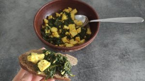 Тушеный шпинат с сыром "ПАНИР ШАК"