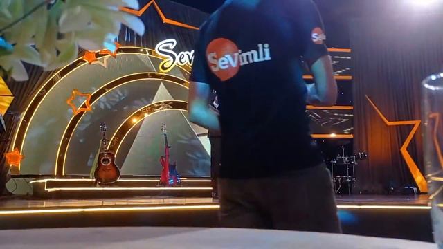 Ustozlardan ajoyib duet. Farruh Zokirov va Ĝulomjon Yoqubov. "Sevimli yulduz" kòrsatuvida. смотреть онлайн