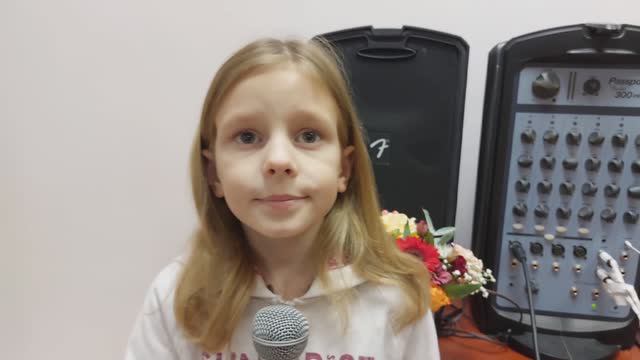 «ЛАСТОЧКА» Петровичева Агния (8 лет) педагог Оксана Родина (постановка голоса у детей онлайн)