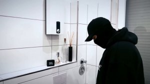 FARID BANG x SKANDAL - PIPIMANN [official Video]