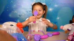 Доктор Плюшева говорящая кукла играем в доктора лечим Овечку Сьюзи Распаковка набора для доктора Do