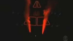Kanye West - Stronger/Hey Mama [Grammy 2008]