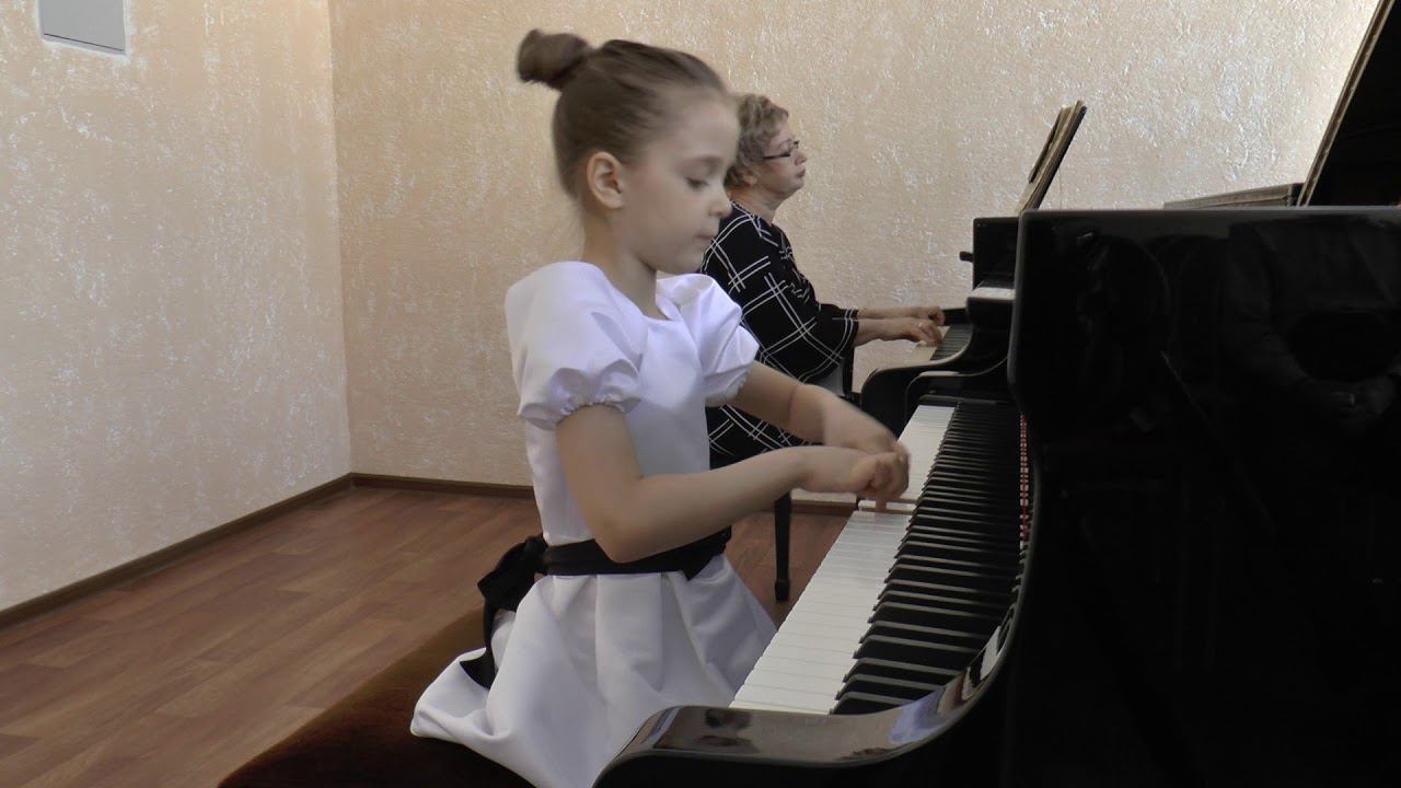 И. Беркович. Концерт для фортепиано и струнных, 2-3 части смотреть онлайн