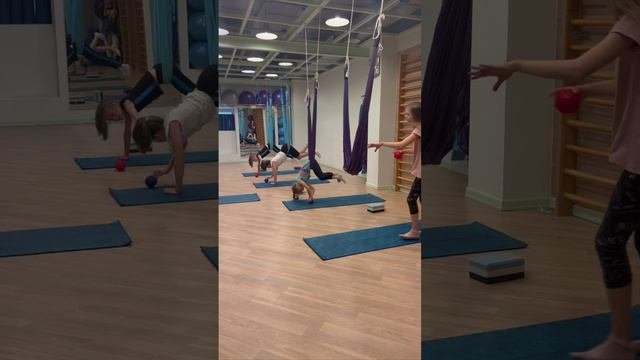 Наталья Рудаковская - Детские занятия в гамаках