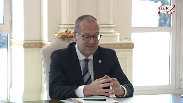 Президент Ильхам Алиев принял директора Европейского регионального бюро ВОЗ Ханса Генри Клюге смотреть онлайн
