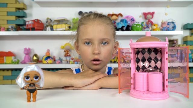 Маленькая Вера - Поиграйка распаковка куклы LOL смотреть онлайн