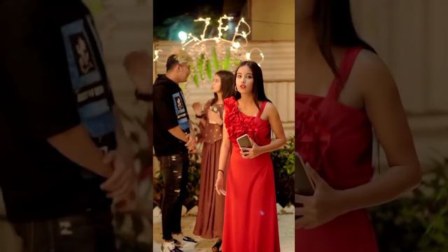 अबे केसी है तू हर कोई काट कर चला जाता है 🤣 funny comedy video 🤣 ayushijain_7 #funny ¹