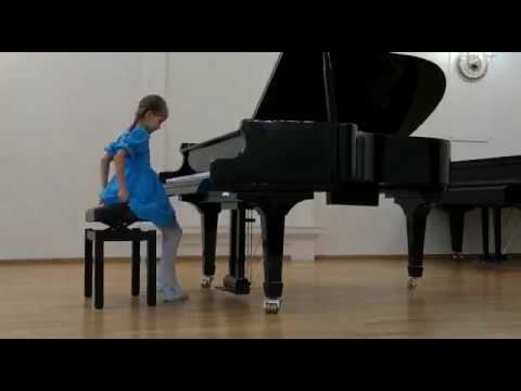 И.С. Бах - Маленькая прелюдия фа мажор, А.Стоянов - Снежинки, Ю.Фучик - Цирковой марш смотреть онлайн