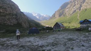 Безенги НП-2. Горнутая семейка и компания.