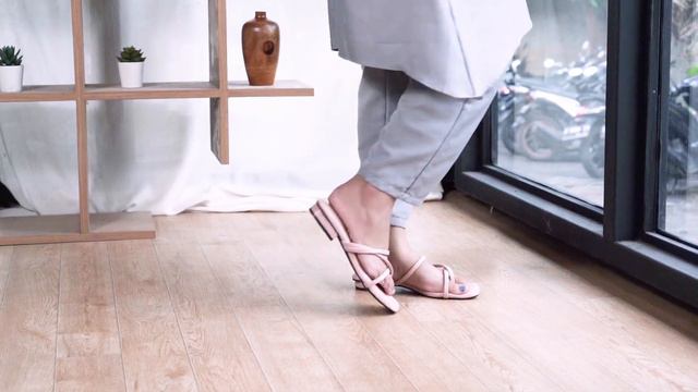 4 OPTION OUTFIT WITH CELENA смотреть онлайн