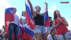 Волгоградцы поддержали проигравшую сборную России в матче с Уругваем
