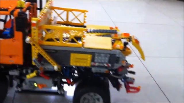 Lego 8110 unimog sneeuw strooier schuiver смотреть онлайн