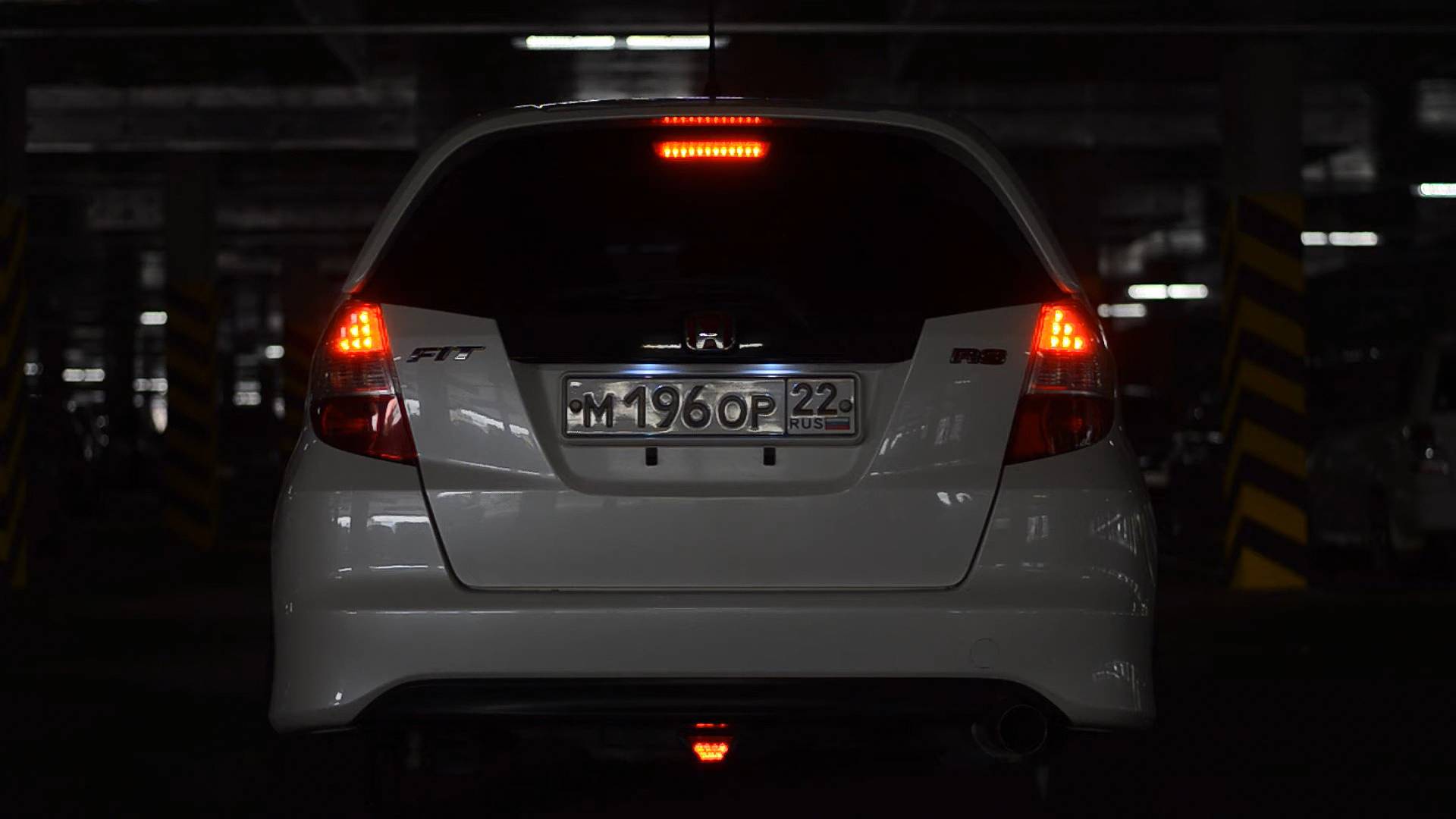 Honda FIT RS GE8 F1 Style Flashing LED Brake Lights смотреть онлайн