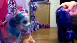 MLP Распаковка куклы Twilight Sparkle (Cумеречной Искорки) и пони.
