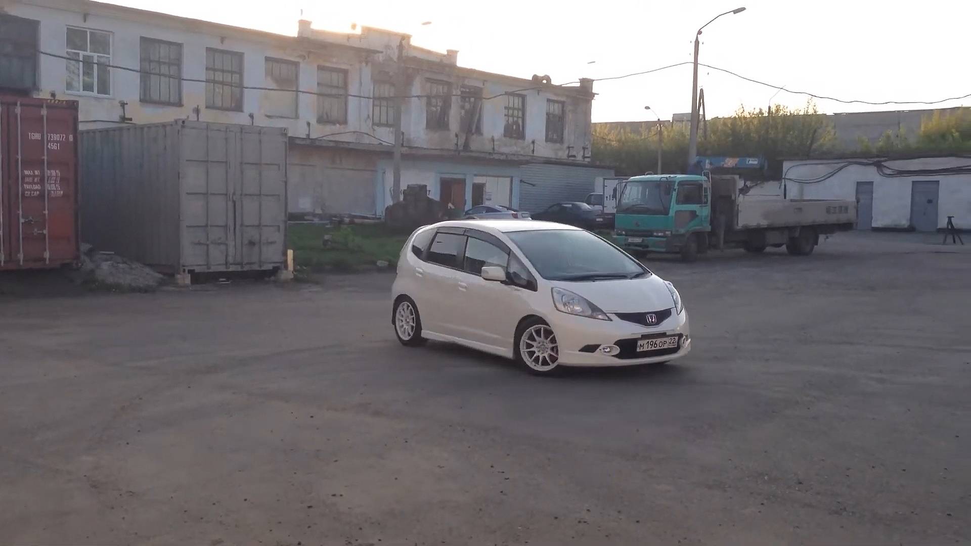 Honda FIT RS 1,5 GE8 JDM смотреть онлайн