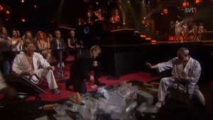 Dolph Lundgren-A Little Less Conversation.(HD720)