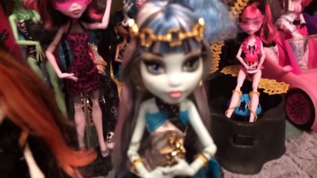 !Новый Баттл!|Skelita Scaris with Skelita Art Class. смотреть онлайн