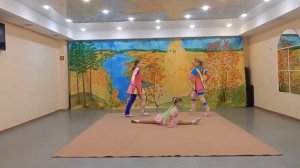 Акробатическое трио "Кукла"