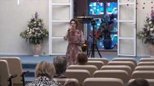 Христианские песни прославления.
Екатерина Гладких: Молись Христу.
