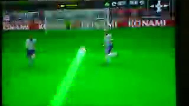 PES 2009 Gol do Henry no Pro Evolution Soccer 2009 PS2 смотреть онлайн
