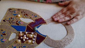 Вышивка иконы Николай Чудотворец цветным бисером. Техника прикрепов крупным планом.