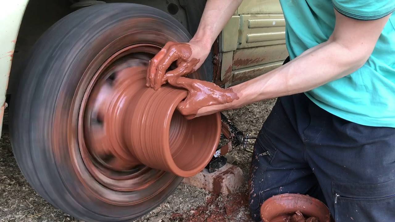 🍯 Making Vase on car wheel from Clay / Ваза на колесе из Глины