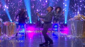 Leslie Odom Jr. Performs ‘Last Christmas’