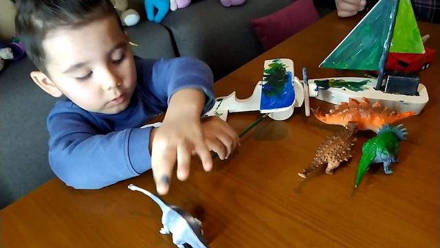 учимся красить игрушки 장난감을 그리는 법 배우기