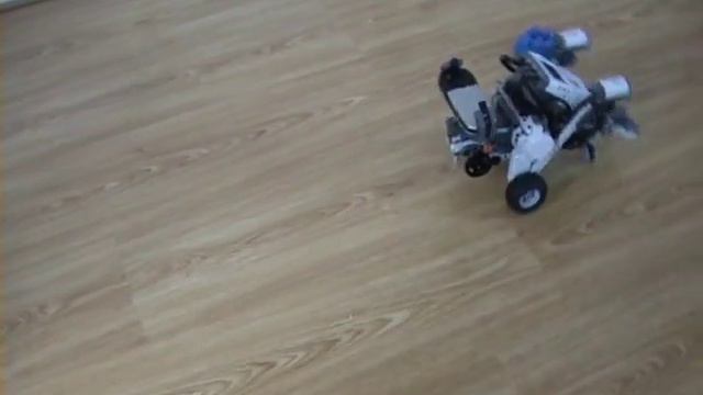 LEGO MINDSTORMS NXT GrabBot: Find, Grab, Lift and Move смотреть онлайн