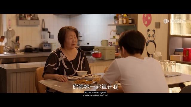 心機女污衊灰姑娘毀画索取巨額賠償，卻不知灰姑娘是總裁的未婚妻，總裁高價買下被毀的畫！#小日子 #最新電影 #大陸電影 #職場電影