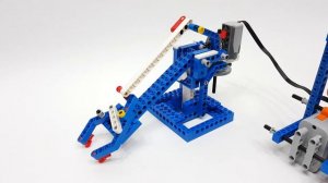 LEGO 9686 Machine&Mechnism - 34. One-motor robot arm