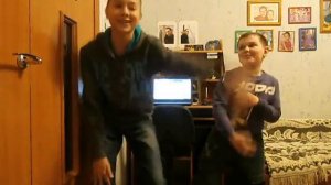 Пока мамки нет дома