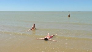 Ейск 07.06.2020 купаемся на детском пляже - Меляки