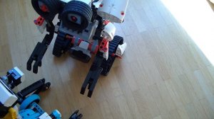 Lego SPIKE-5 + Number 5/ Johnny 5 Robot MOC (SPIKE Prime + Mindstorms EV3) [HD]
