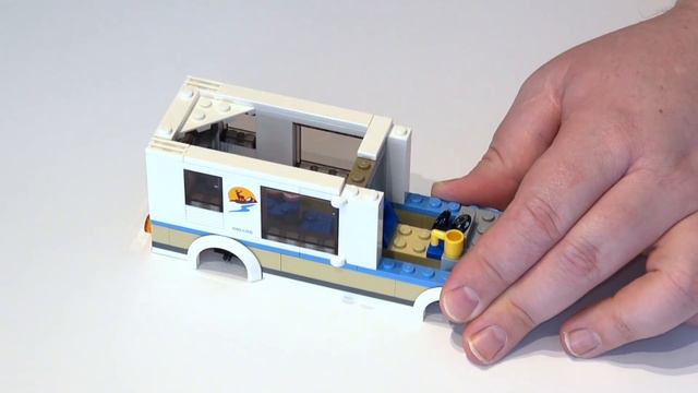 LEGO City Ferien-Wohnmobil (60283) - Speed build смотреть онлайн