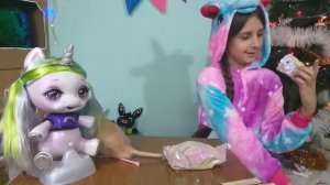 Лиза и Подарок от Деда Мороза Игрушки и Кукла Единорожка Пупси Слайм или Poopsie Slime Surprise